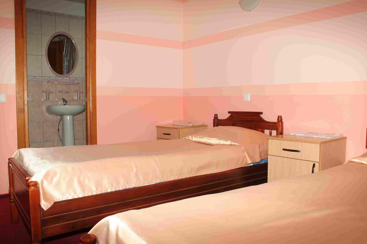 Hotel Muhavets Pruzhany Exteriér fotografie